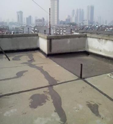 省直辖漏水维修 楼顶漏水是什么原因，楼顶漏水维修方法是什么?
